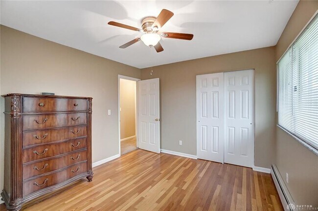 Building Photo - 2108 N Fairfield Rd