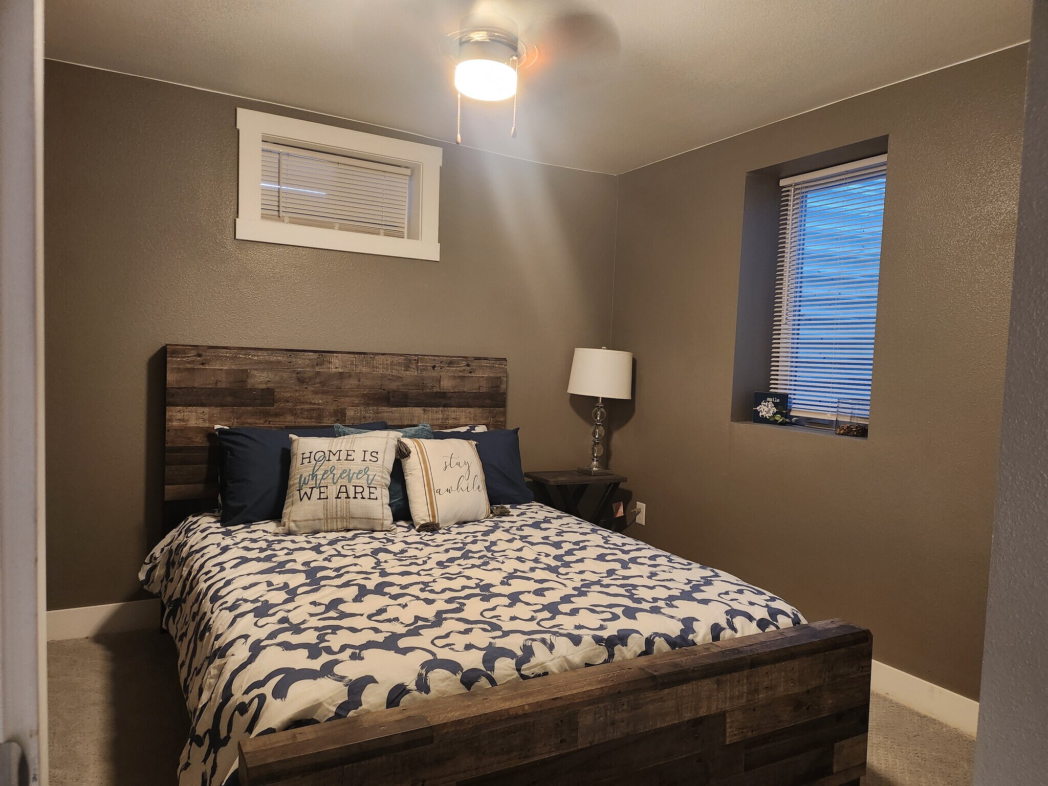 Building Photo - 1741 E 105th Pl