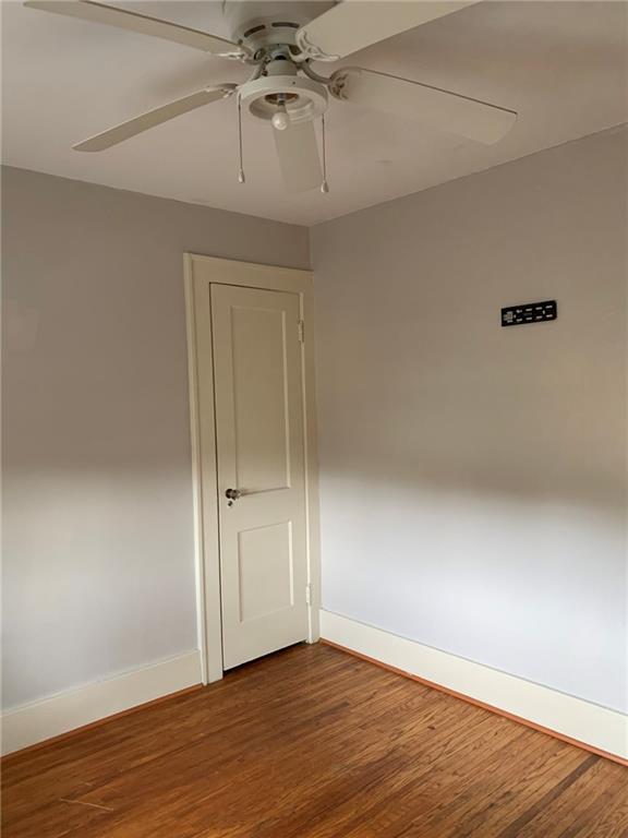 Building Photo - 296 Glen Ellyn Way