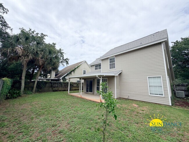Building Photo - Charming 3 Bedroom Home in Shalimar near Eglin AFB & Hurlburt Field!