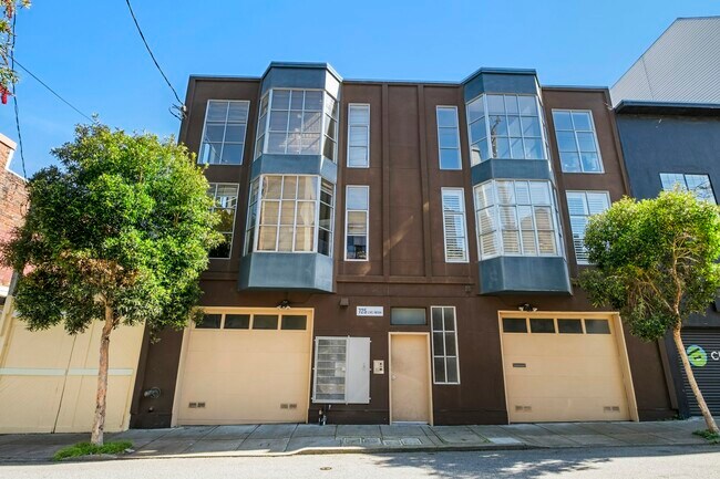 Building Photo - 725 Tehama St