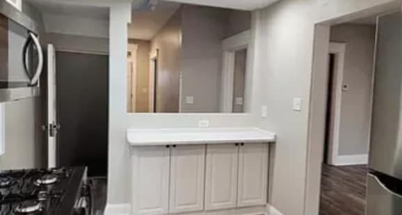 Building Photo - 808 Bayridge Ave