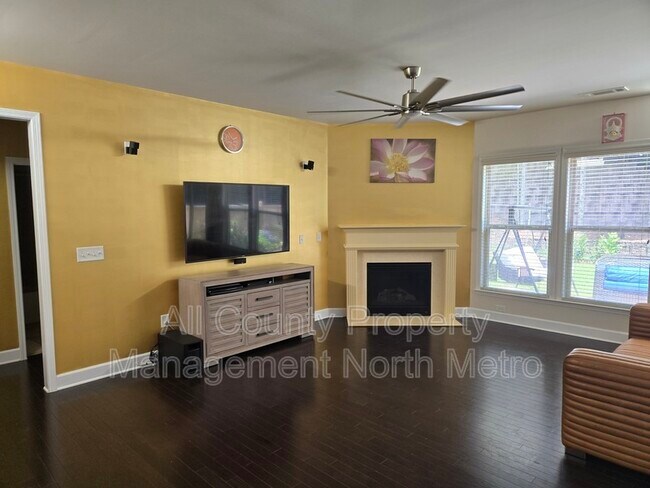 Building Photo - 1160 Sterling Brooke Dr