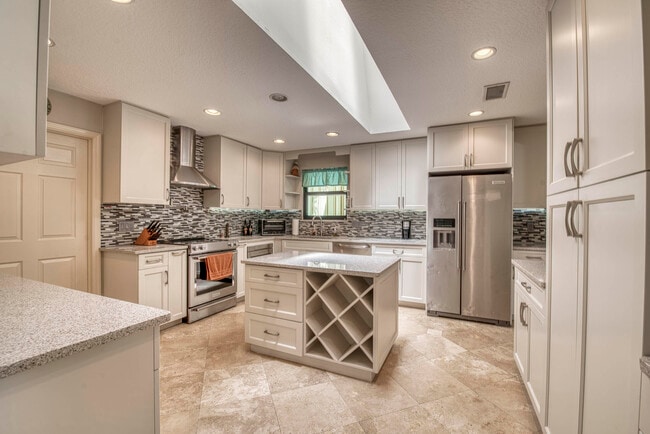 Building Photo - 1 Wycliff Rd