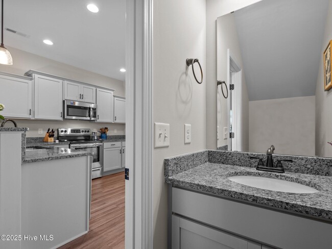 Building Photo - 63 Outrigger Dr