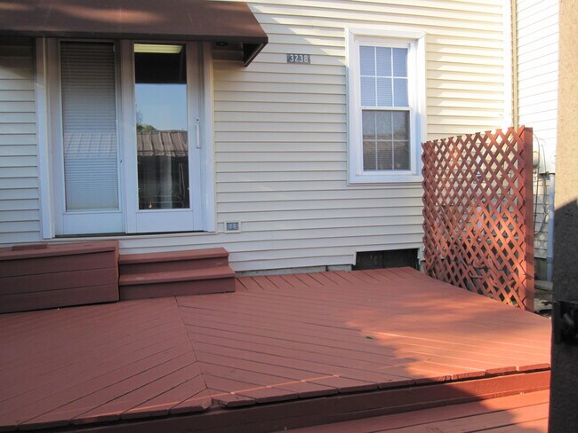 Building Photo - 3238 Alpine Dr