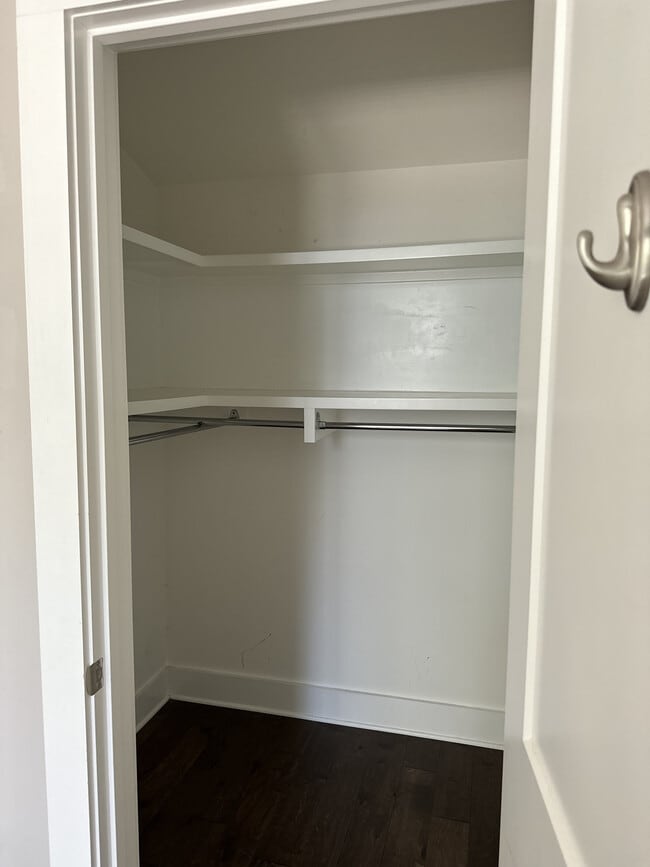 Bedroom 1 - closet - 532 Vernon Cir