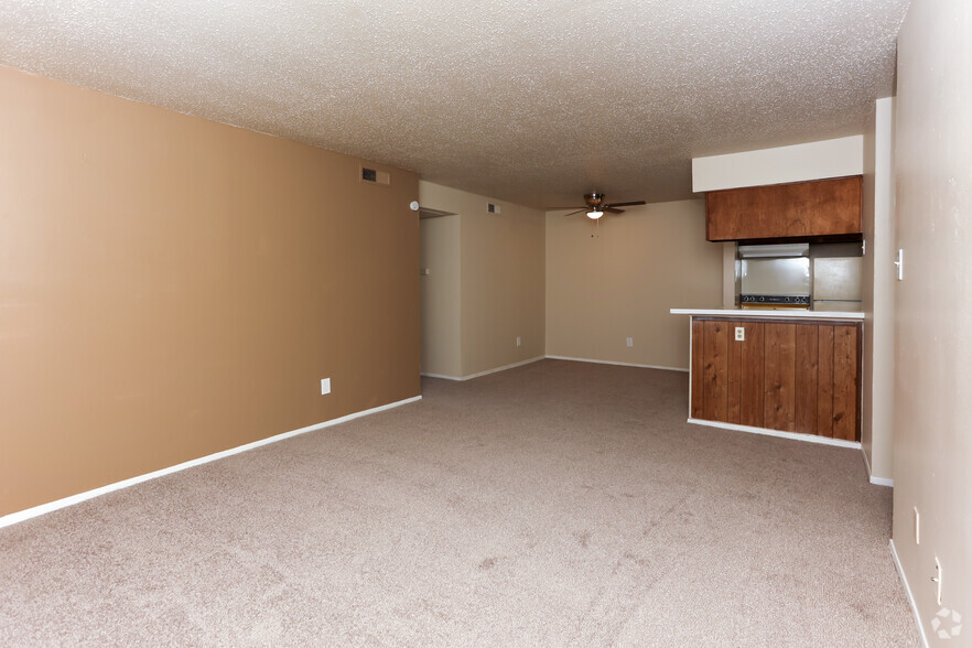2BR, 1BA - 828SF - Highland Terrace Apartments