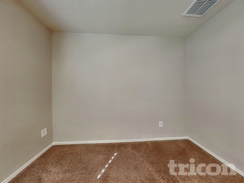 Building Photo - 125 Moonrise Dr