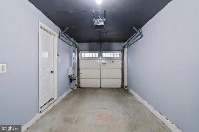 Building Photo - 8613 Enoch Pratt Dr