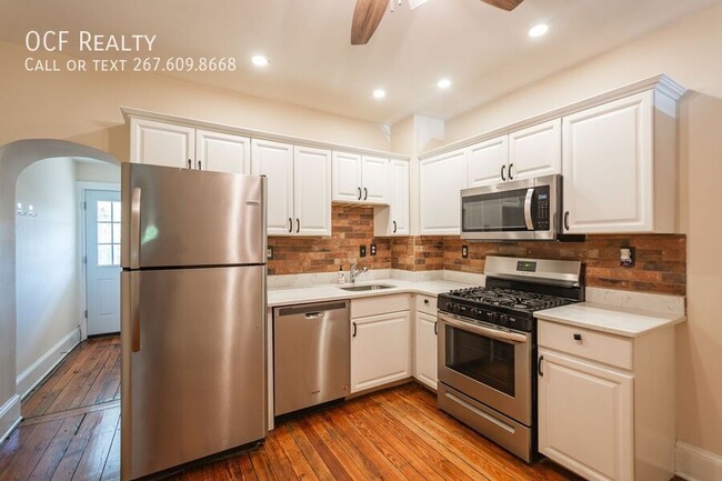 Building Photo - 4562 Silverwood St