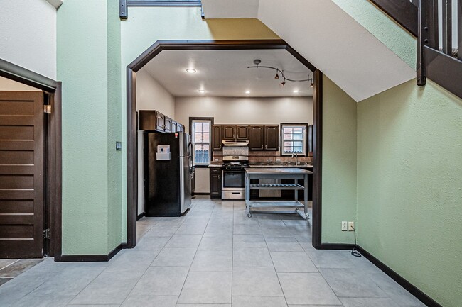 Building Photo - Charming 3BD, 2BA Wash Park Home with 2-Car Garage