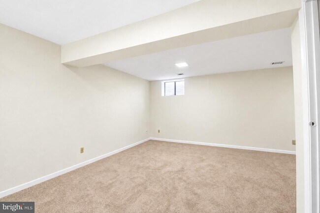 Building Photo - 6049 Forrest Hollow Ln
