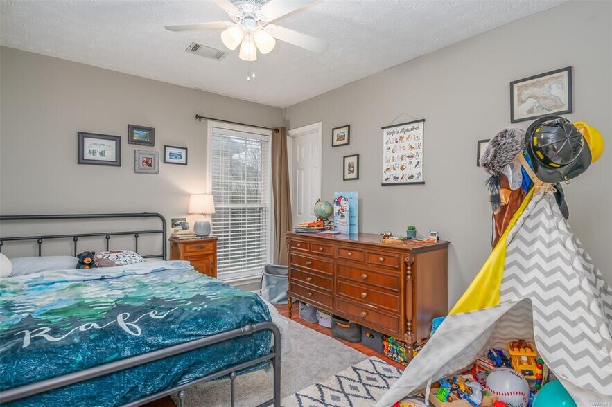 Building Photo - 9211 Hanston Pl