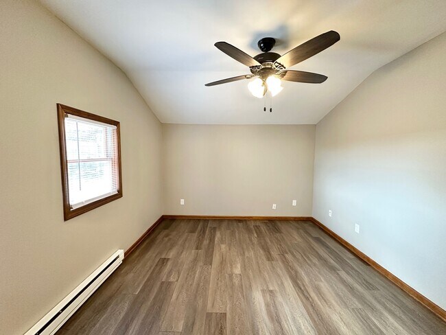 Building Photo - 11408 IL-120