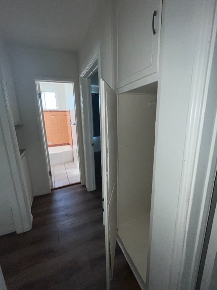 Building Photo - 5616 Kinston Ave