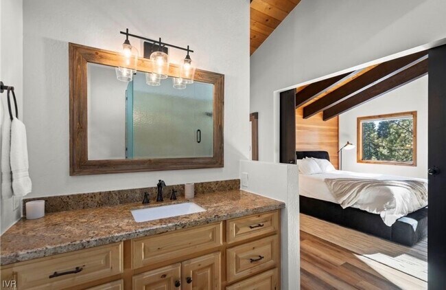 Building Photo - Mountain Modern Retreat