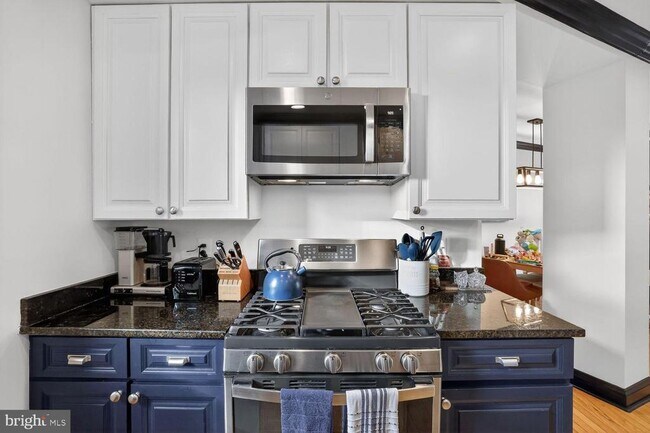 Building Photo - 150 Rhode Island Ave NW