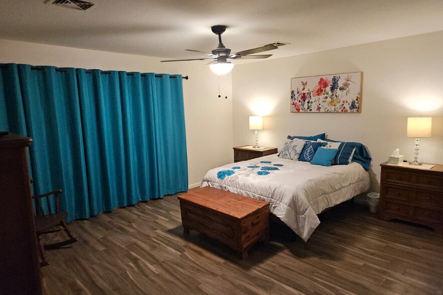 Building Photo - 809 NW 9th St