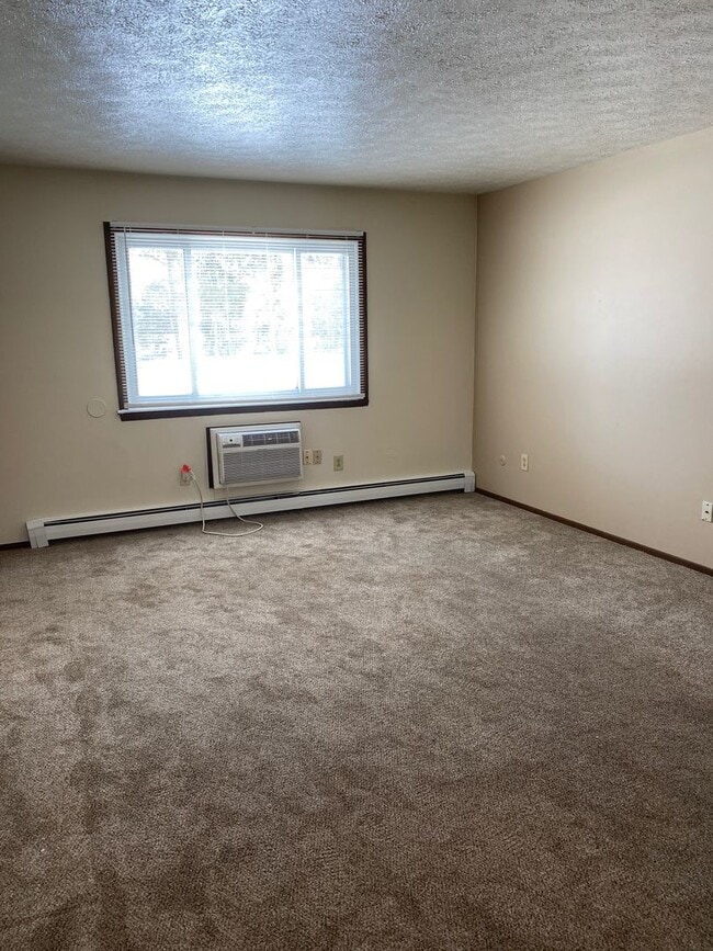 Building Photo - 8154 Stadler Ave