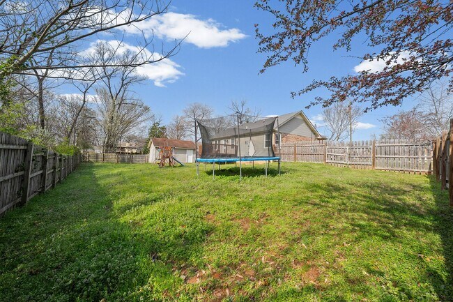 Building Photo - 2701 E Copeland Ct