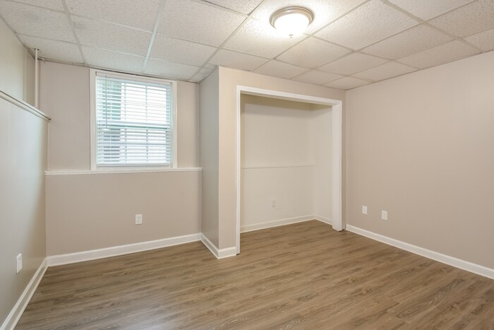 Building Photo - 3760 Cherokee Overlook Dr