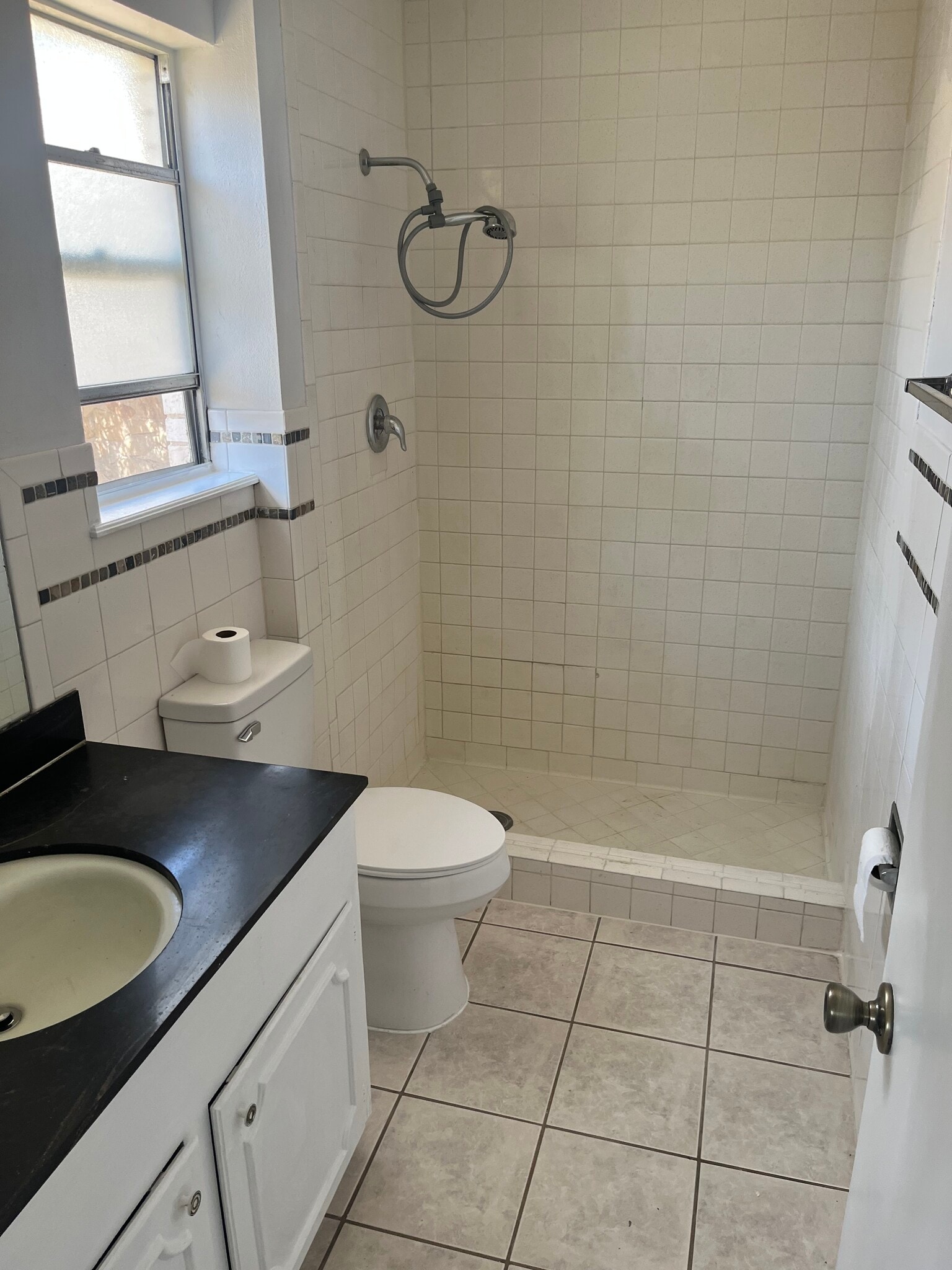 Máster bathroom - 6609 Escondido Dr