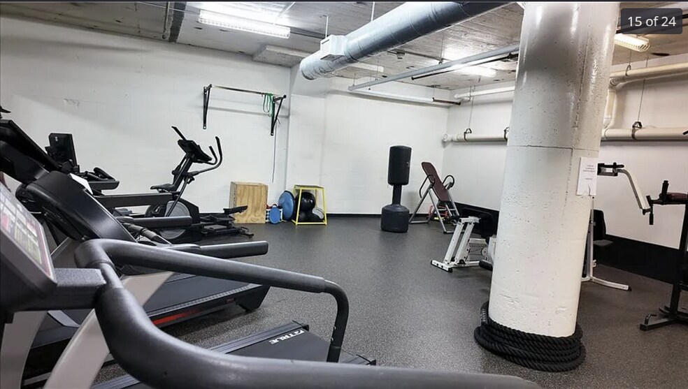 Gym - 881 Memorial Dr SE