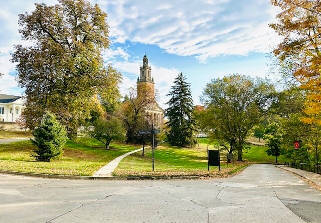 Half mile from world class Denison University - 162 Denison Dr