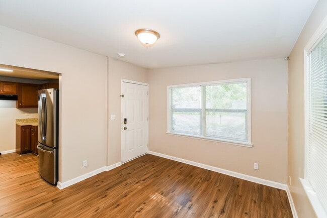 Building Photo - 4222 Homer Rd N