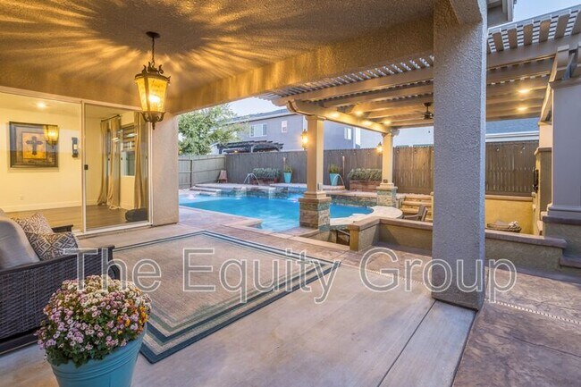 Building Photo - 145 E Taylor Ave