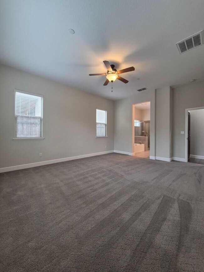 Building Photo - Now Leasing!! Gorgeous 3bd/2ba Single Story Home In Rocklin!