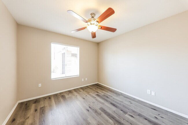 Building Photo - 10154 W Highland Ave