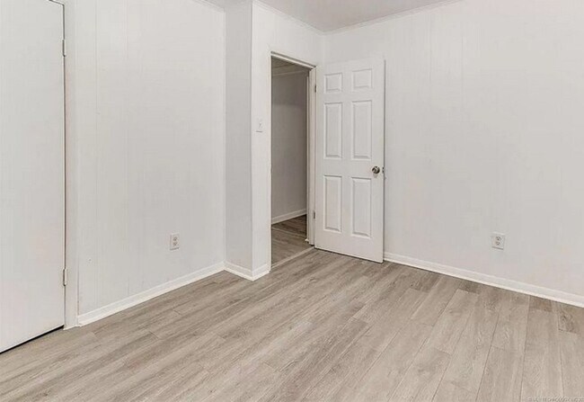Building Photo - Charming 3 bedroom/2 bath home!