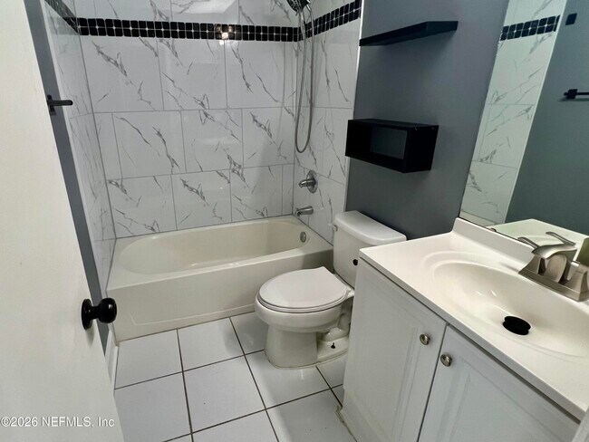Building Photo - 8778 Buzz Ct