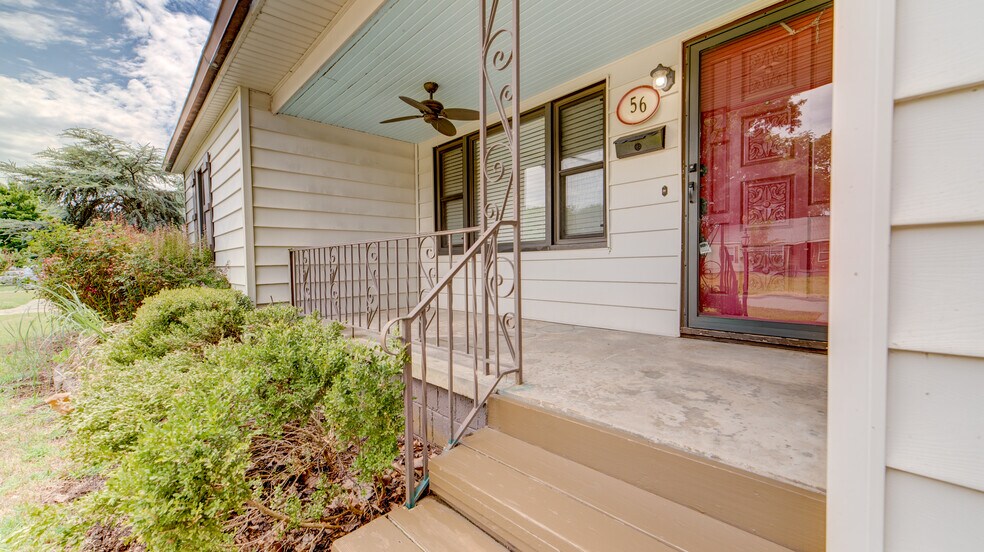 Building Photo - 56 E 52nd St