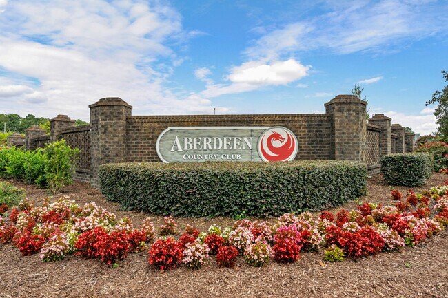 Building Photo - Golf Course Living Just Minutes from North Myrtle Beach – Long-Term Rental in Aberdeen