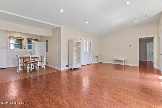 Building Photo - 477 Glenwood Ave