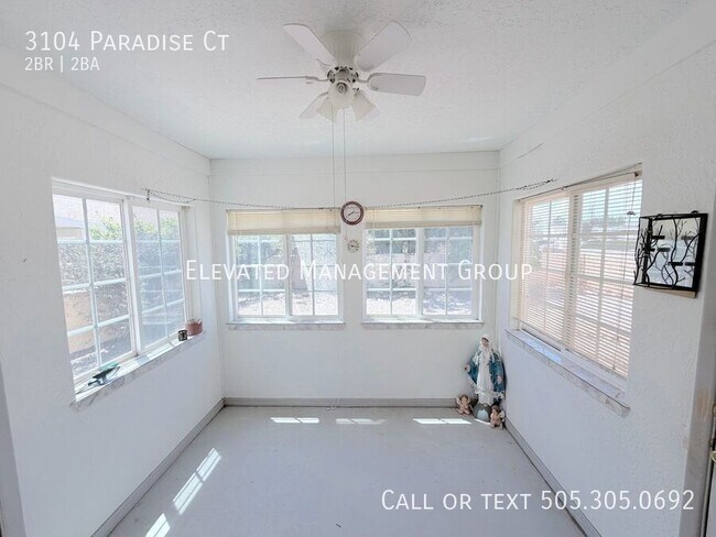 Building Photo - 3104 Paradise Ct SE