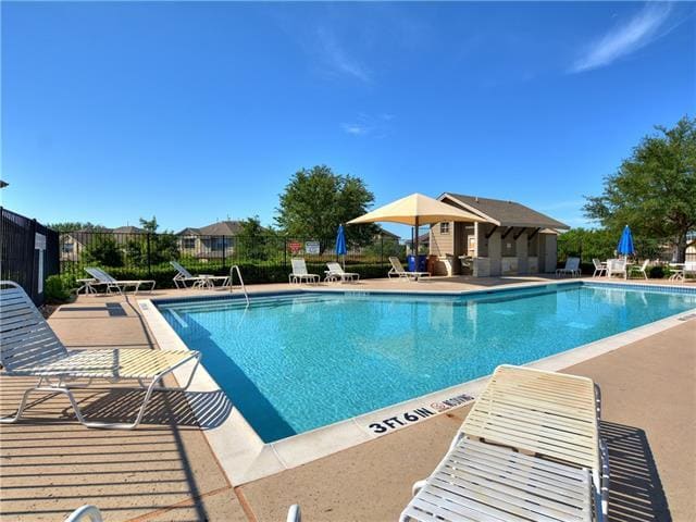 Community swimming pool - 9201 Brodie Ln