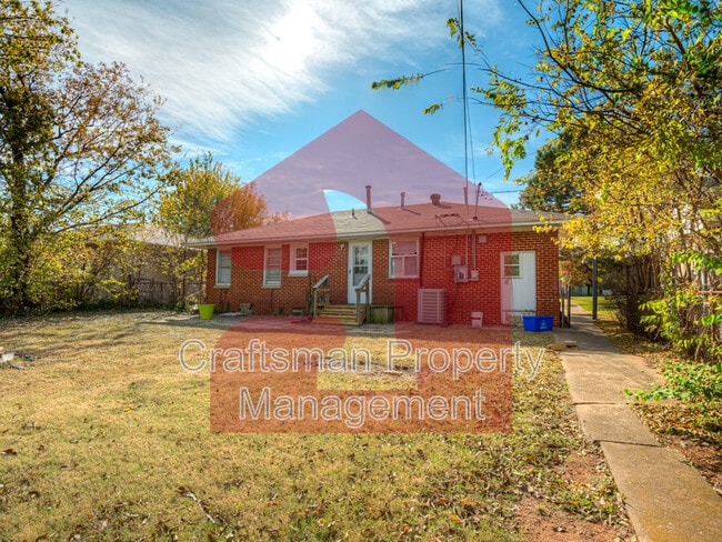 Building Photo - 2017 Downing St