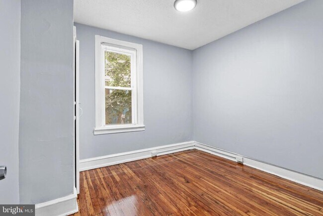 Building Photo - 1619 S Conestoga St
