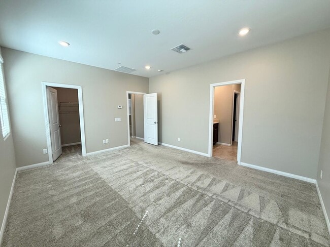 Building Photo - 3/BD 2/BA W/Den Prime Summerlin West Location – Beautiful One-Story Home