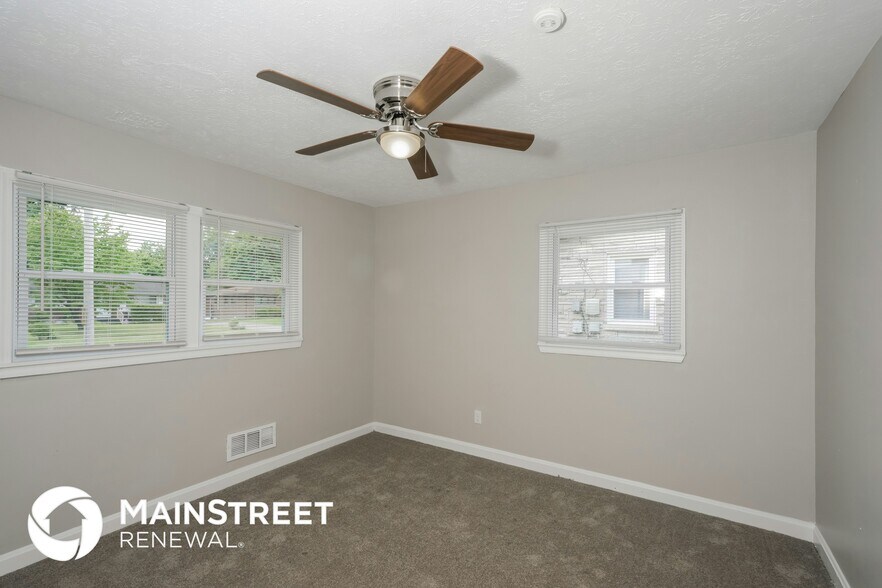 Building Photo - 2217 Thistledawn Dr