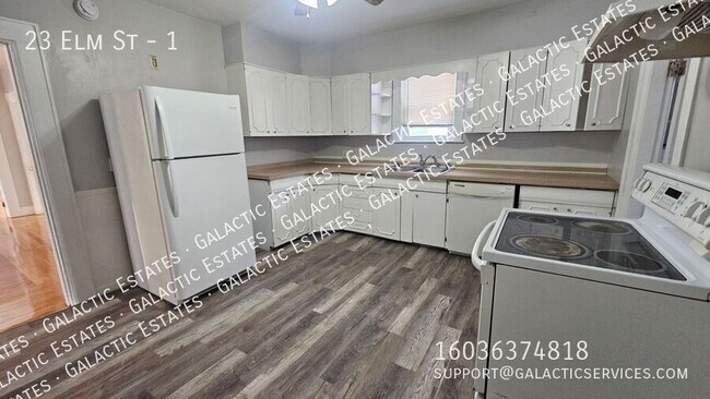 Building Photo - 23 Elm St