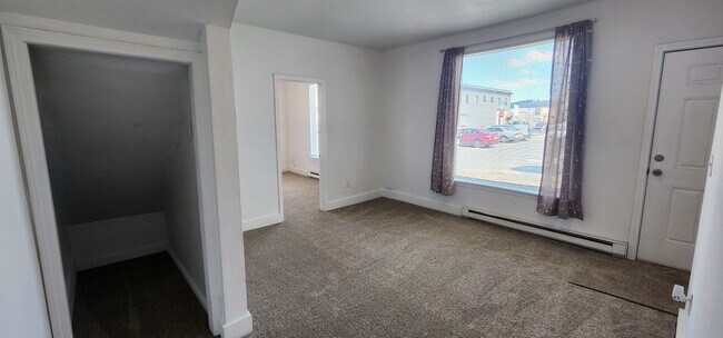 Building Photo - 3018 E Olympic Ave