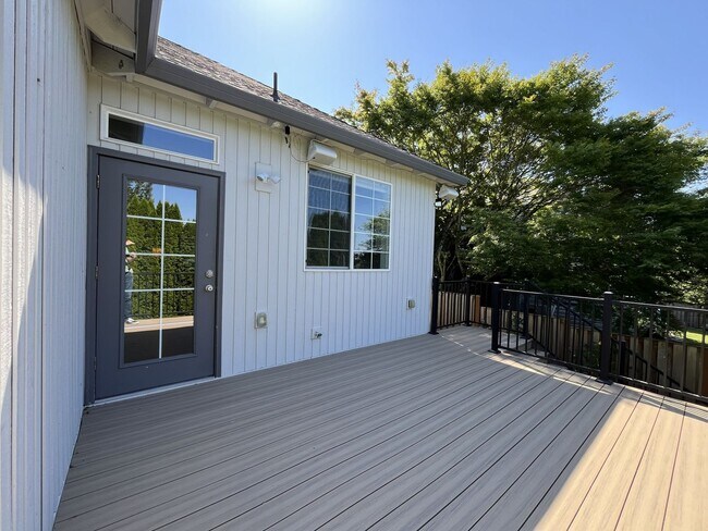 Building Photo - Beautifully Updated 3-Bedroom Cedar Mill Home with Chef's Kitchen, Huge Bonus Room and Private Ba...