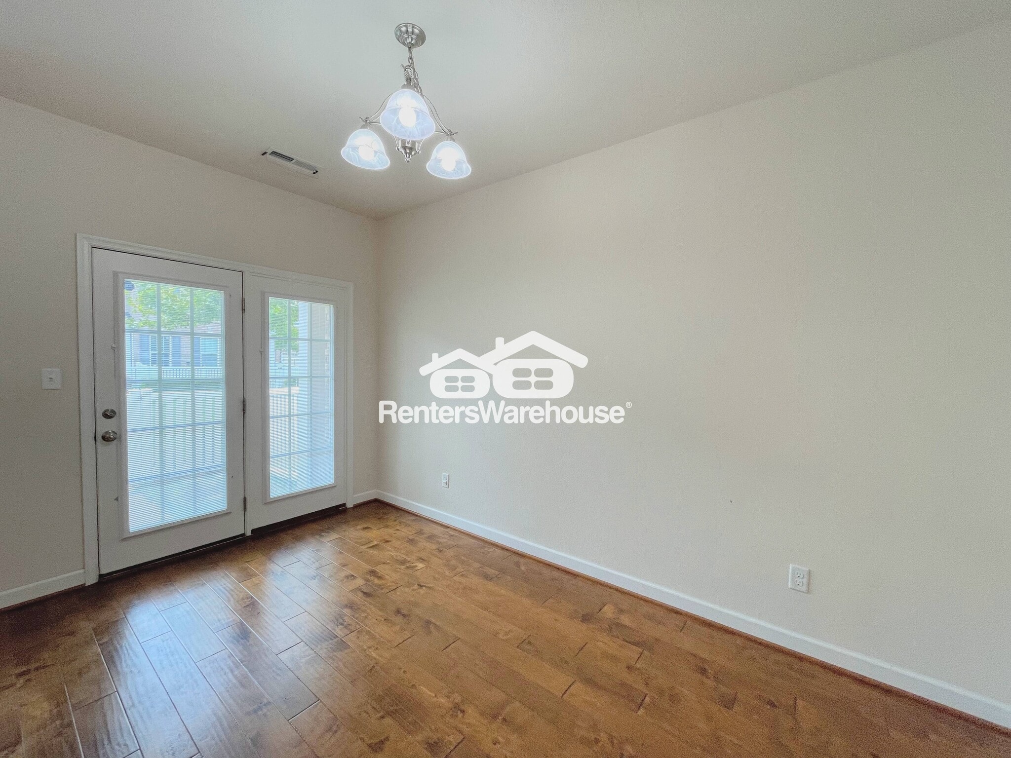 Building Photo - 1128 Winsford Ln