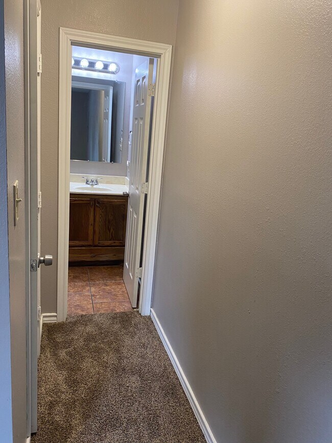 Building Photo - 3426 Parish Cir