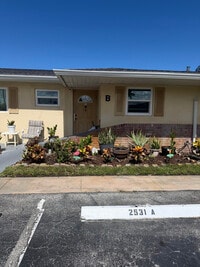 Building Photo - 2531 Barkley Dr W